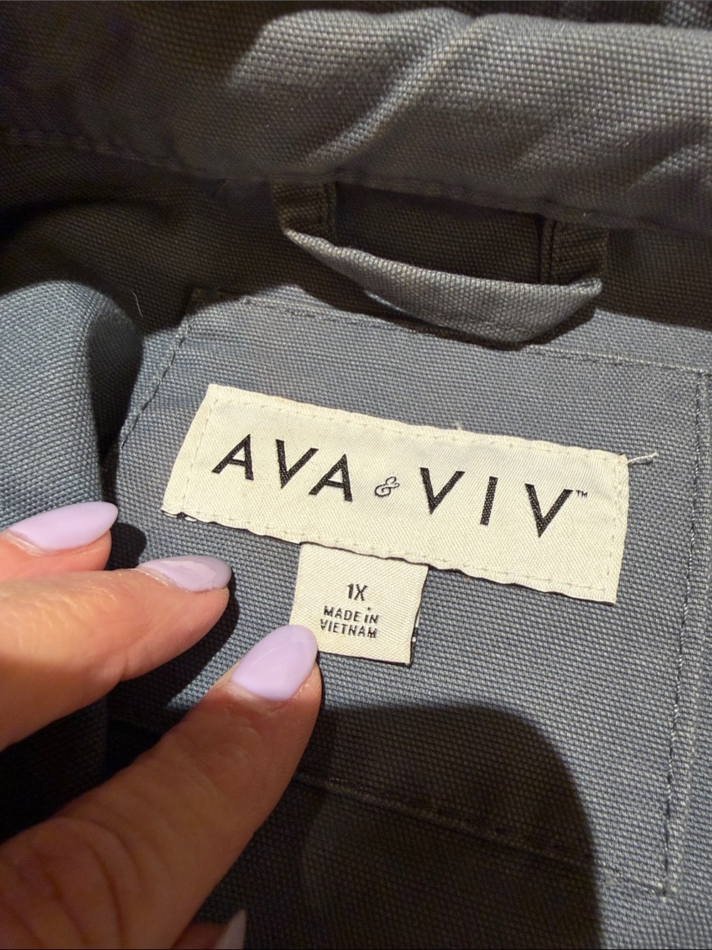 Woman’s jacket - Picture 3 of 5